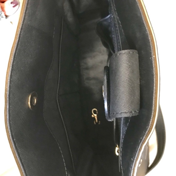 Michael Kors bag *SOLD* - Picture 3 of 7